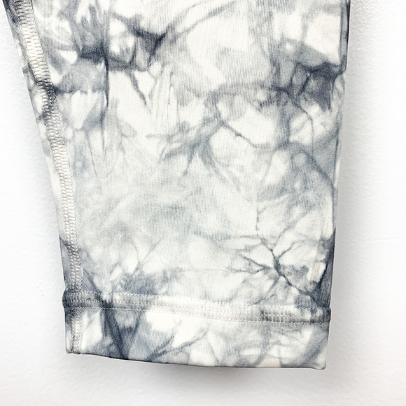 Lululemon Grey & White Marble Pattern Athletic Leggings - Picture 9 of 12